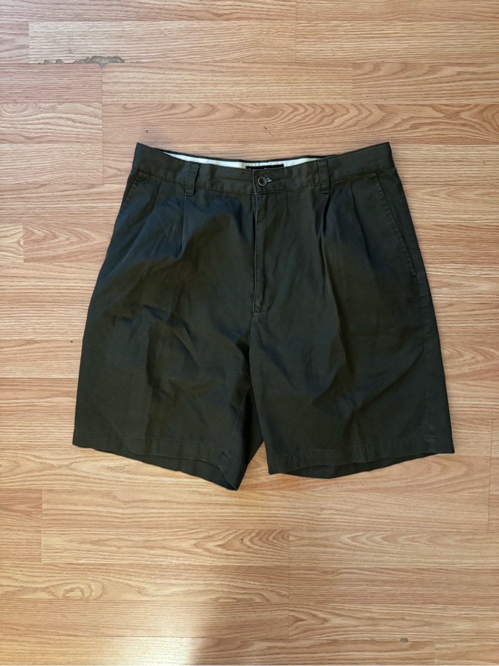 Banana Republic Men's Casual Shorts - Picture 1 of 4